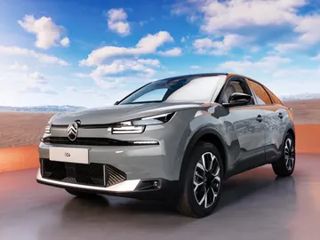 Te gustarán o no, pero los nuevos Citroën C4 y C4 X son inconfundibles y vienen con novedades Te gustarán o no, pero los nuevos Citroën C4 y C4 X son inconfundibles y vienen con novedades