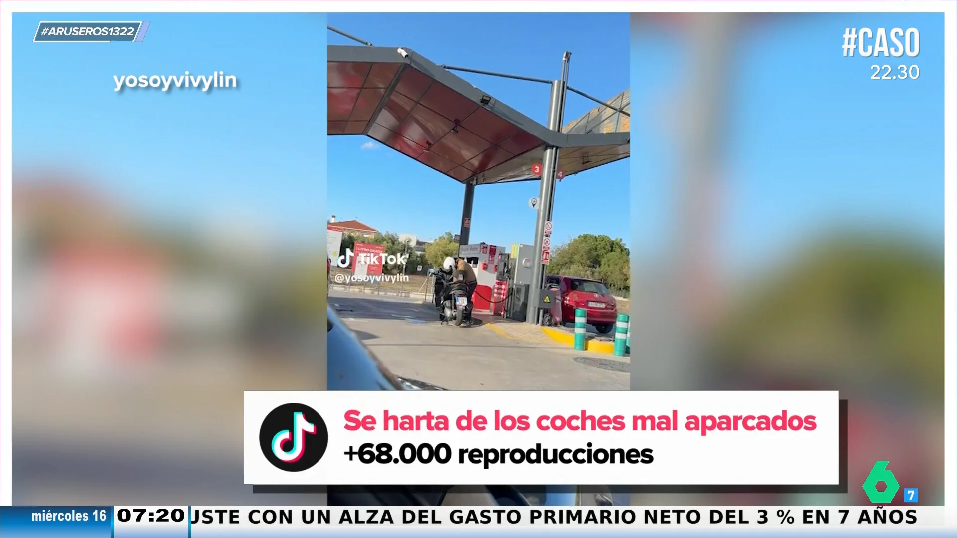 Una gasolinera se vuelve viral por la forma en la que echa a los coches mal aparcados: "¡Que estáis estorbando!"