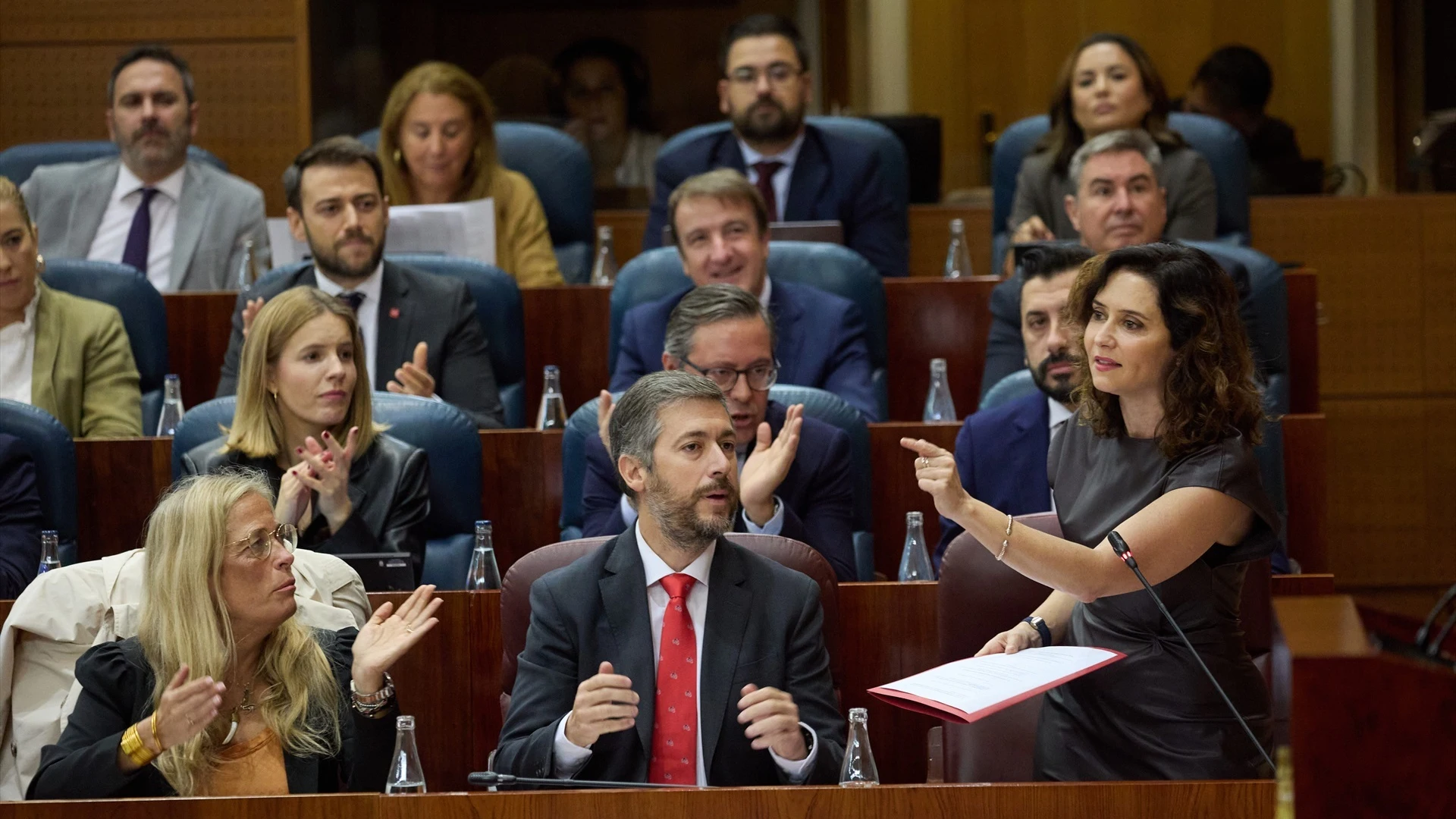 La presidenta de la Comunidad de Madrid, Isabel Díaz Ayuso, durante un pleno en la Asamblea de Madrid.