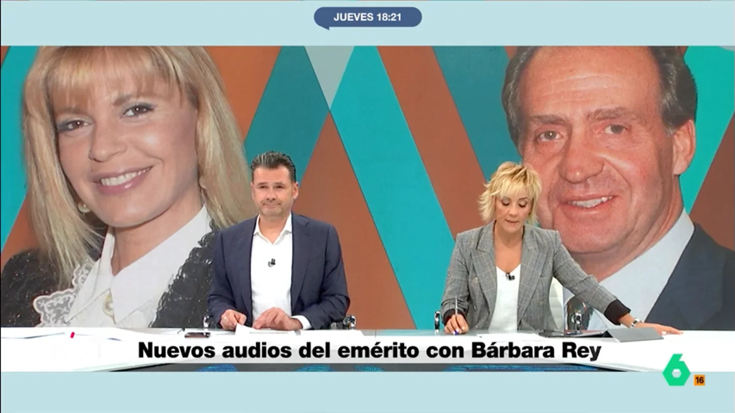 Iñaki López, irónico al oír a Juan Carlos I hablar de política y corrupción: "Qué soluciones tan campechanas" Iñaki López reacciona en este vídeo de Más Vale Tarde a los nuevos audios del rey, donde exponía a Bárbara Rey la problemática de las comisiones sobre los casos de corrupción del PSOE de Felipe González y cómo pararlas.