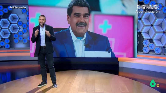 Dani Mateo repasa los mejores bailes de Maduro: "De pequeño se cayó en la marmita del fiestote" El presidente de Venezuela aprovecha cualquier oportunidad para bailar. Así, se le ha podido ver desde bailando salsa hasta usando su paso estrella: el baile de los puñitos.