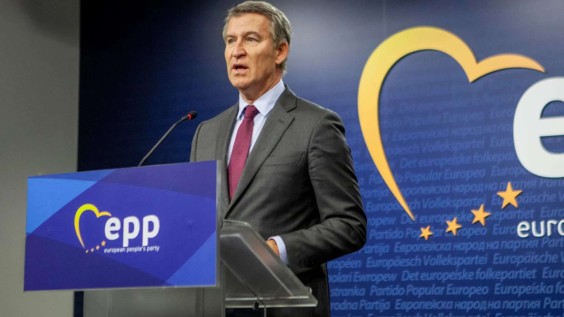 Alberto Núñez Feijóo compareciendo tras la cumbre del Partido Popular Europeo en Bruselas