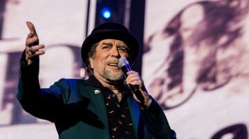 El cantante Joaquín Sabina durante un concierto en el Wizink Center, a 16 de junio de 2018, en Madrid (España). 