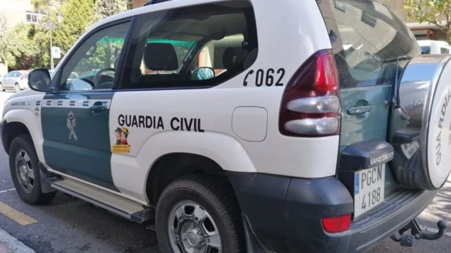 Foto de archivo de un coche de la Guardia Civil Foto de archivo de un coche de la Guardia Civil