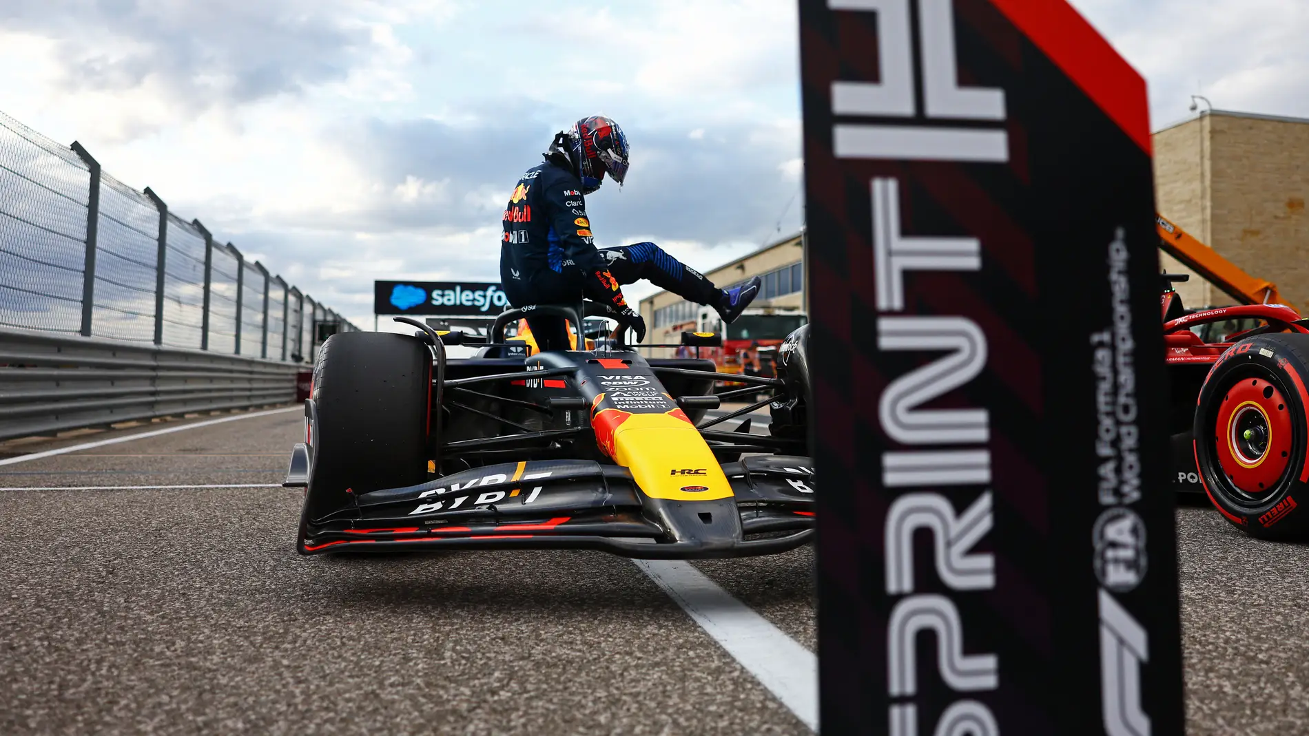 Max Verstappen se lleva la pole al sprint en Austin y apaga a su oposición Max Verstappen se lleva la pole al sprint en Austin y apaga a su oposición