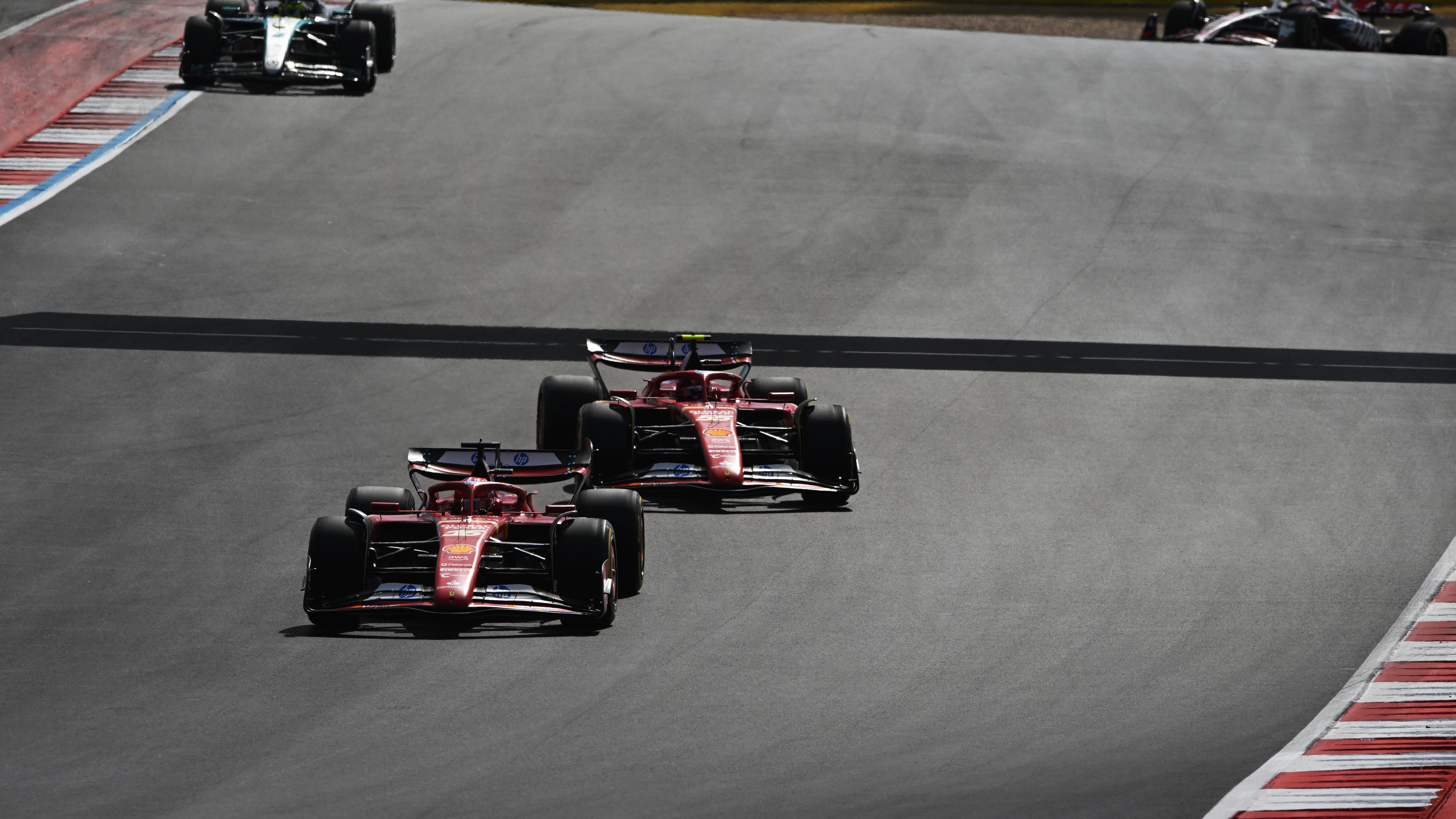 Carlos Sainz y Charles Leclerc