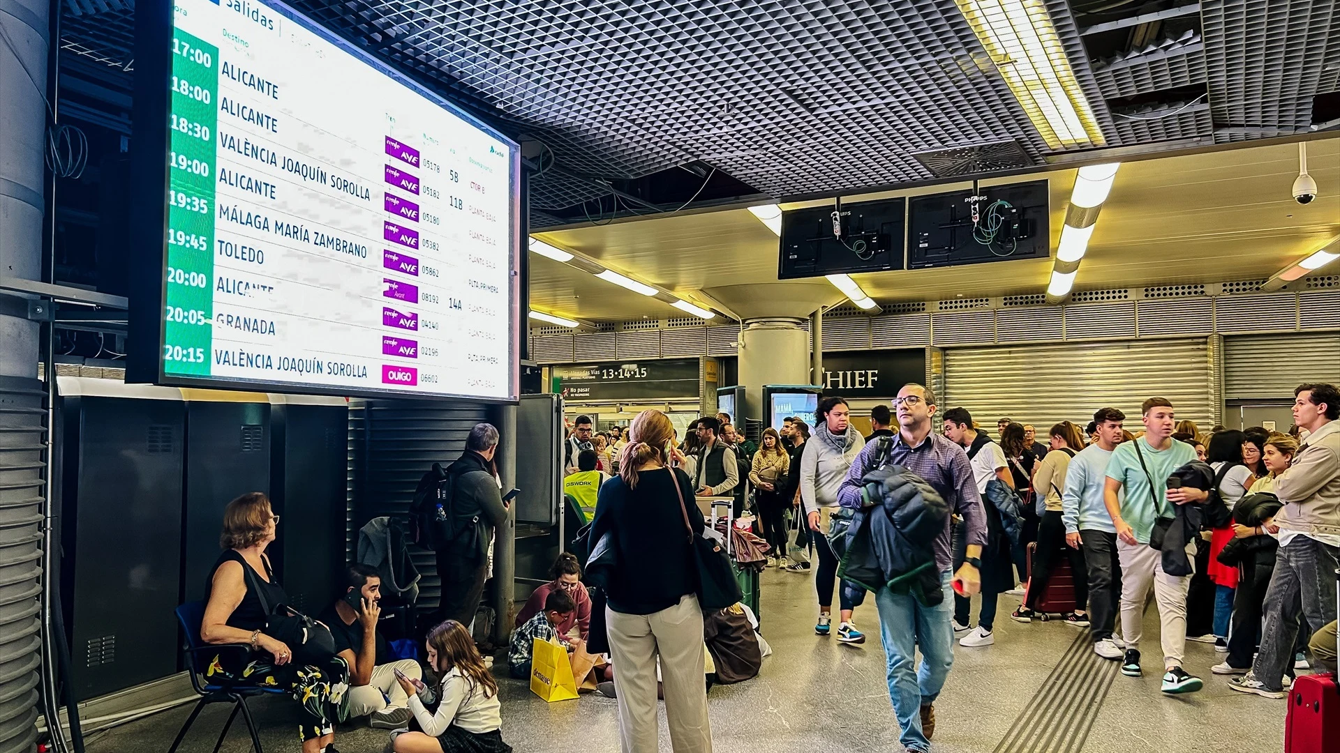 Renfe suspende 19 trenes este domingo entre Madrid, la Comunidad Valenciana y Murcia