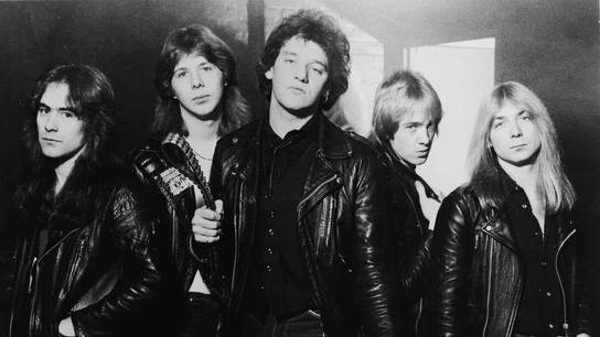 Retrato promocional del grupo británico de heavy metal Iron Maiden, 1981: (I-D) Steve Harris, Clive Burr, Paul Di'Anno, Adrian Smith y Dave Murray. Retrato promocional del grupo británico de heavy metal Iron Maiden, 1981: (I-D) Steve Harris, Clive Burr, Paul Di'Anno, Adrian Smith y Dave Murray.