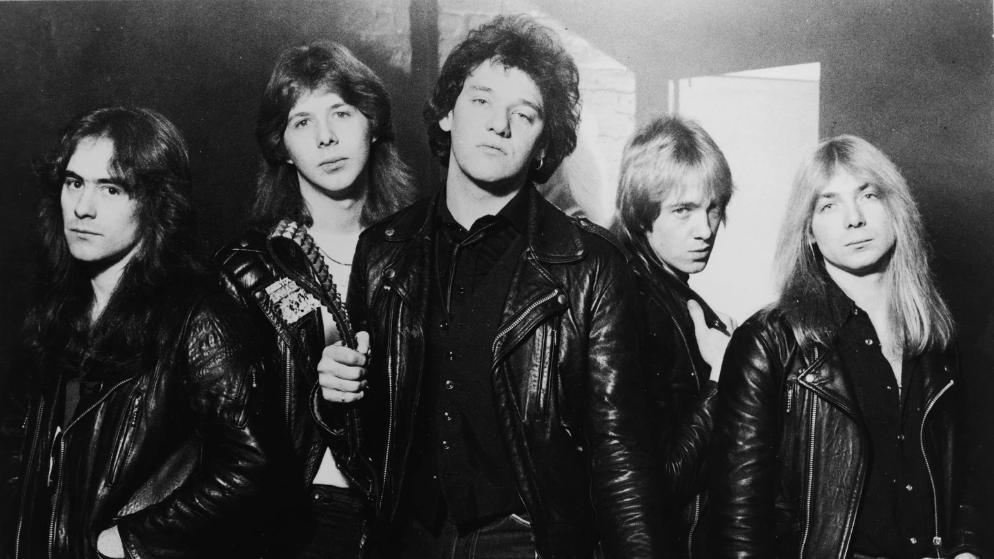 Retrato promocional del grupo británico de heavy metal Iron Maiden, 1981: (I-D) Steve Harris, Clive Burr, Paul Di'Anno, Adrian Smith y Dave Murray. Retrato promocional del grupo británico de heavy metal Iron Maiden, 1981: (I-D) Steve Harris, Clive Burr, Paul Di'Anno, Adrian Smith y Dave Murray.
