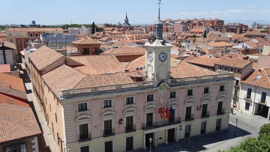 Fachada del Ayuntamiento de Alcal&aacute; de Henares
