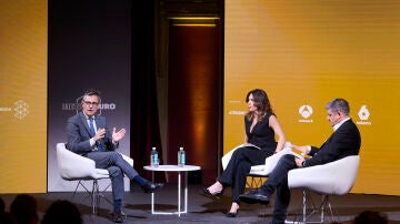 F&eacute;lix Bola&ntilde;os, Ver&oacute;nica Sanz y Alfonso P&eacute;rez Medina, en Metafuturo. 