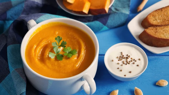 Una deliciosa crema de calabaza. Una deliciosa crema de calabaza.