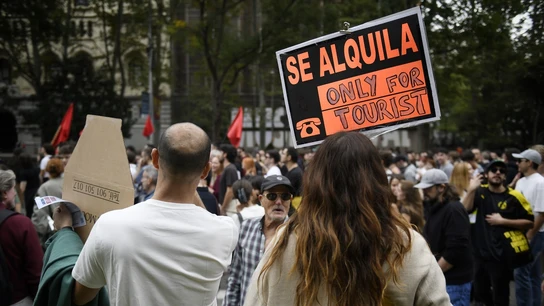 Manifestación en Madrid para reclamar a las distintas administraciones el derecho a una vivienda digna. Manifestación en Madrid para reclamar a las distintas administraciones el derecho a una vivienda digna.