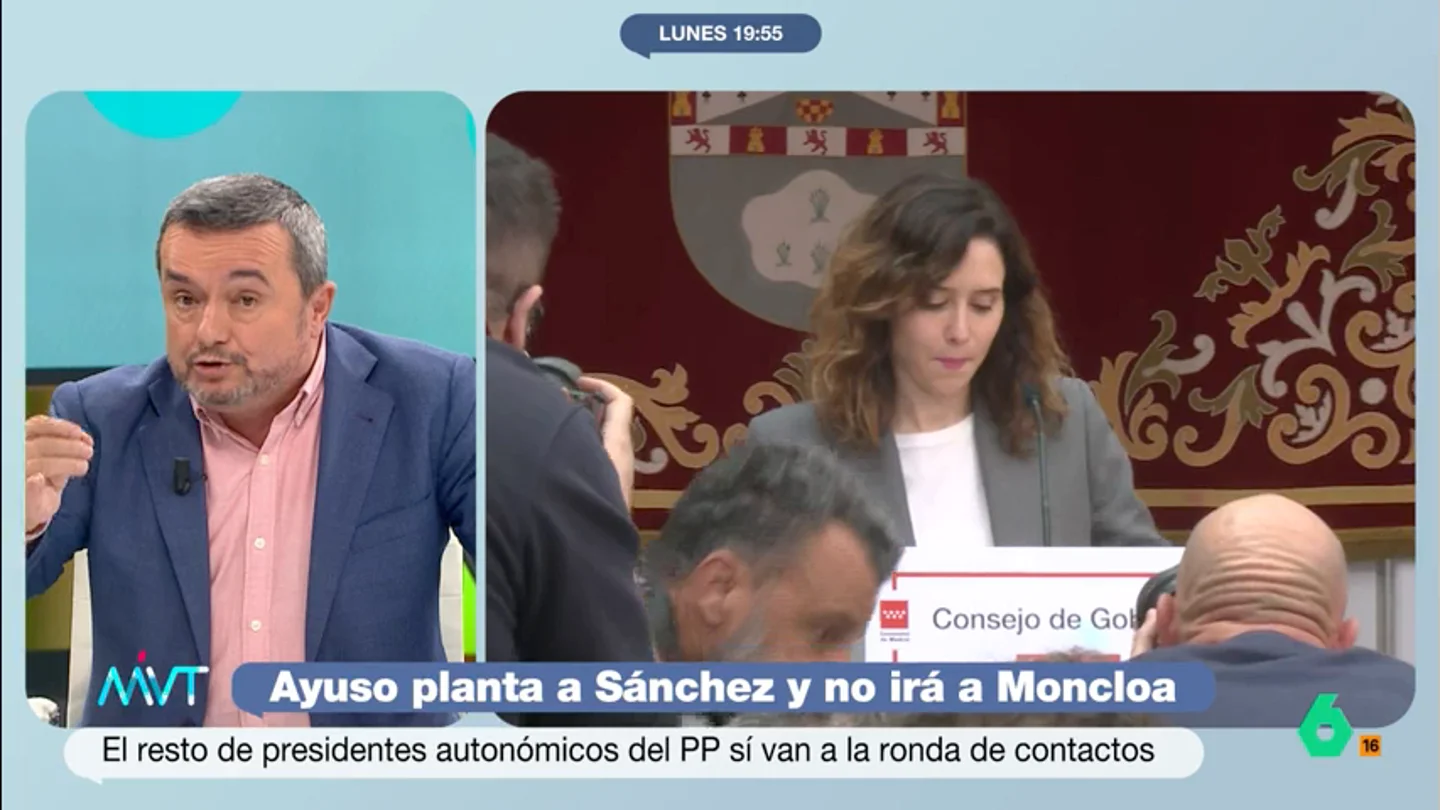 Chema Crespo, sobre el plantón de Ayuso a Pedro Sánchez: "Si lo lleva a una cuestión personal, es una pésima presidenta" "La primera que pone en el escaparate a su compañero sentimental es la presidenta de la Comunidad de Madrid dando una rueda de prensa desde la sede del Gobierno", recuerda Chema Crespo en este vídeo sobre el plantón de Ayuso a Sánchez.