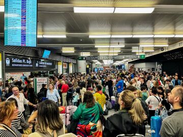 La circulación de trenes de alta velocidad en la línea Madrid-Levante recupera la normalidad 