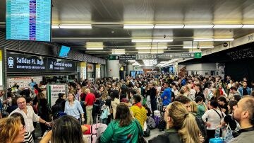 La circulación de trenes de alta velocidad en la línea Madrid-Levante recupera la normalidad 