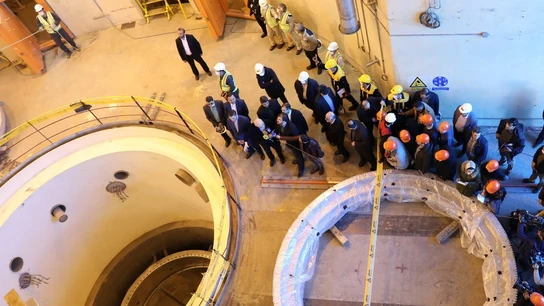El jefe de la Organización de Energía Atómica de Irán durante una visita al reactor nuclear de Arak El jefe de la Organización de Energía Atómica de Irán durante una visita al reactor nuclear de Arak