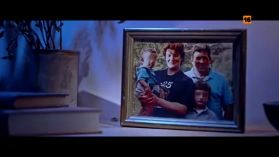 Hoy, en #Caso, Quílez, Morcillo y Osa analizan el brutal asesinato a puñaladas de un alcalde, su mujer y su hijo 'El Barrio, Parte 1': el alcalde de una pequeña pedanía de Burgos es asesinado a puñaladas en su domicilio, junto a su mujer y su hijo pequeño de 12 años. La nueva entrega de #Caso, esta noche en laSexta a las 22:30 horas.