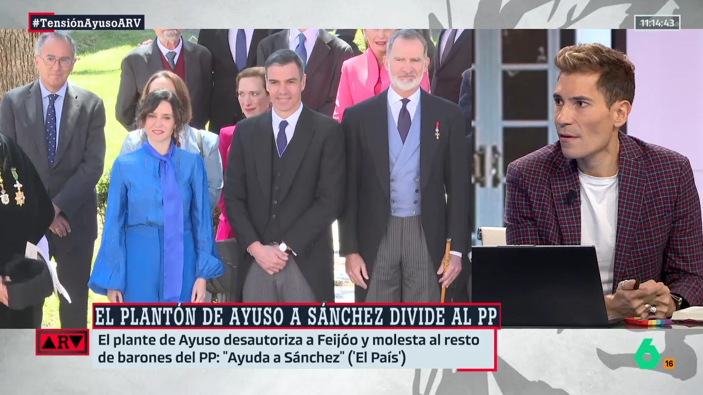 Juanma Romero: "La única obsesión de Ayuso es medirse con Sánchez y el Gobierno también busca ese cuerpo a cuerpo" Juanma Romero: "La única obsesión de Ayuso es medirse con Sánchez y el Gobierno también busca ese cuerpo a cuerpo"