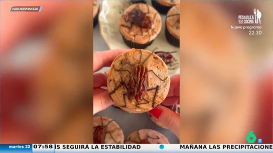 Unos muffins con una cucaracha de dátil se viralizan como receta ideal para Halloween: "Son perfectos" Unos muffins con una cucaracha de dátil se viralizan como receta ideal para Halloween: "Son perfectos"