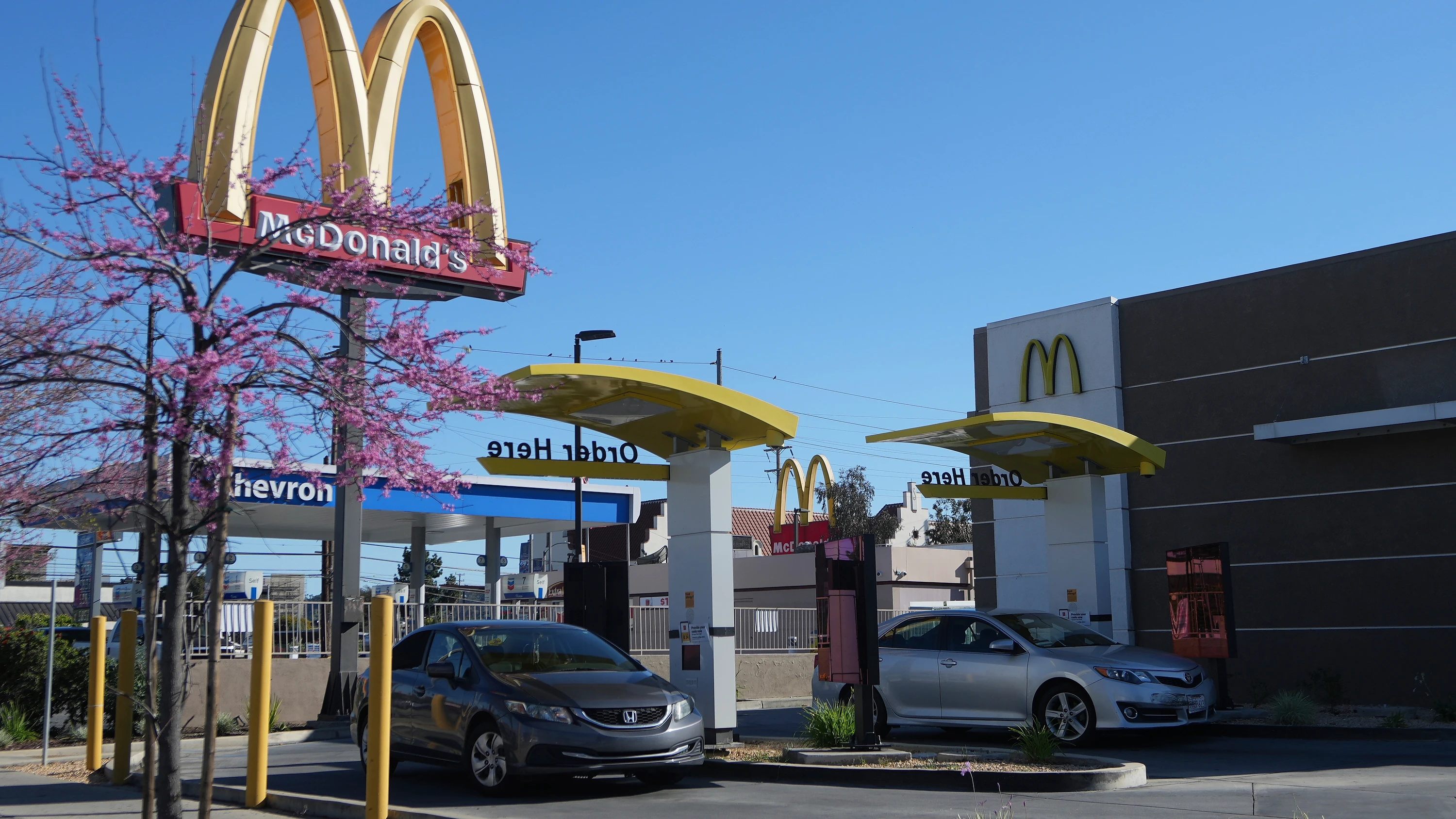 Un restaurante de comida rápida McDonald's en Los Ángeles, EEUU