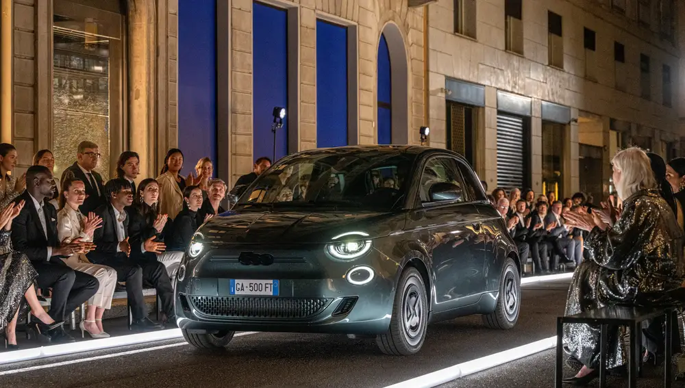 Fiat 500e Giorgio Armani Collector's Edition Fiat 500e Giorgio Armani Collector's Edition