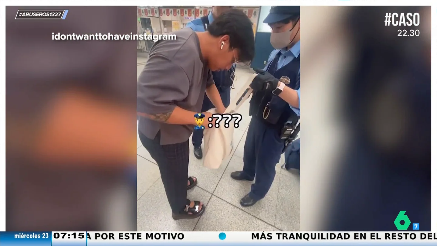 Así es identificado un joven en el aeropuerto de Japón por "llevar tatuajes" Así es identificado un joven en el aeropuerto de Japón por "llevar tatuajes"