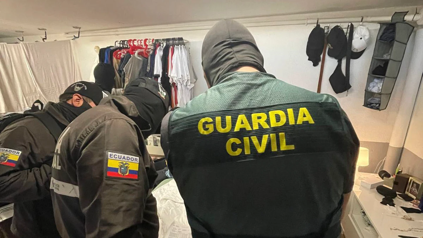 La Guardia Civil, en colaboración con la Policía de Ecuador, ha detenido a los cabecillas del grupo terrorista Los Tiguerones de Ecuador. La Guardia Civil, en colaboración con la Policía de Ecuador, ha detenido a los cabecillas del grupo terrorista Los Tiguerones de Ecuador.