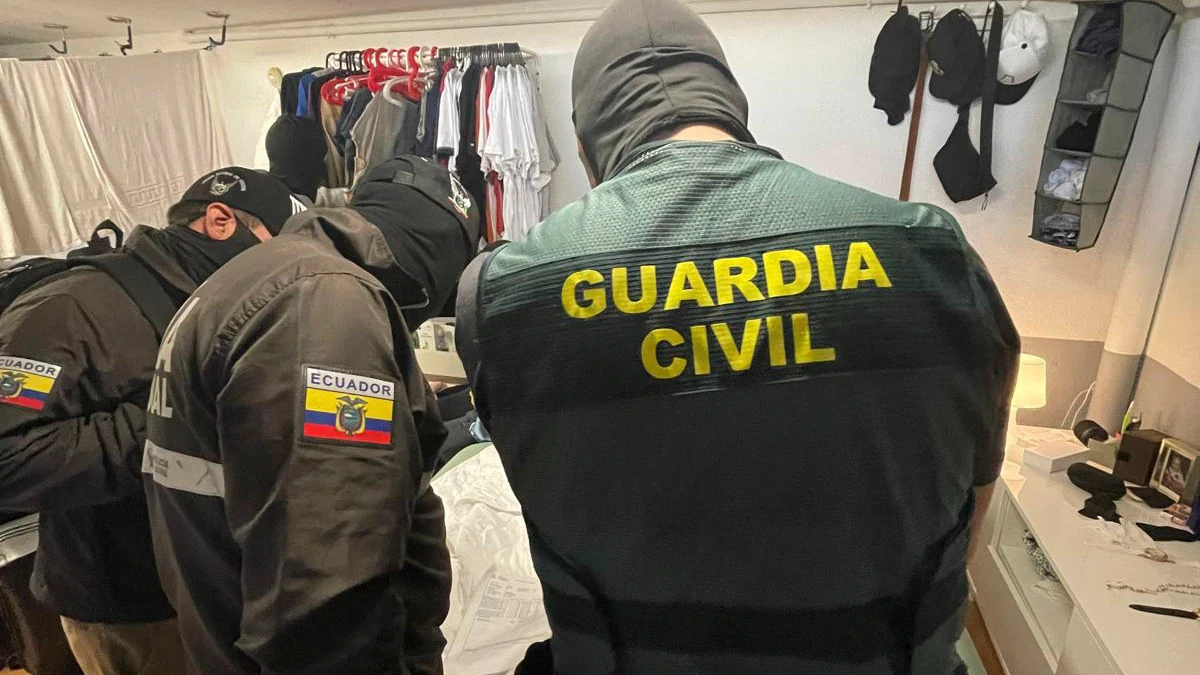 La Guardia Civil, en colaboración con la Policía de Ecuador, ha detenido a los cabecillas del grupo terrorista Los Tiguerones de Ecuador. 