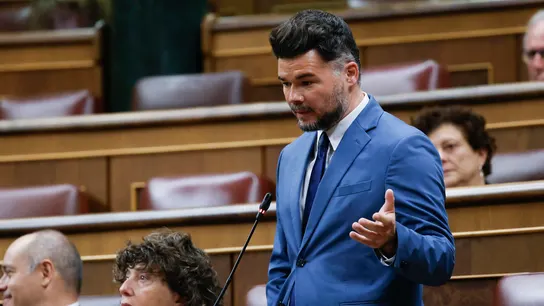 El portavoz de ERC, Gabriel Rufián, durante la sesión de control al Gobierno este miércoles. El portavoz de ERC, Gabriel Rufián, durante la sesión de control al Gobierno este miércoles.