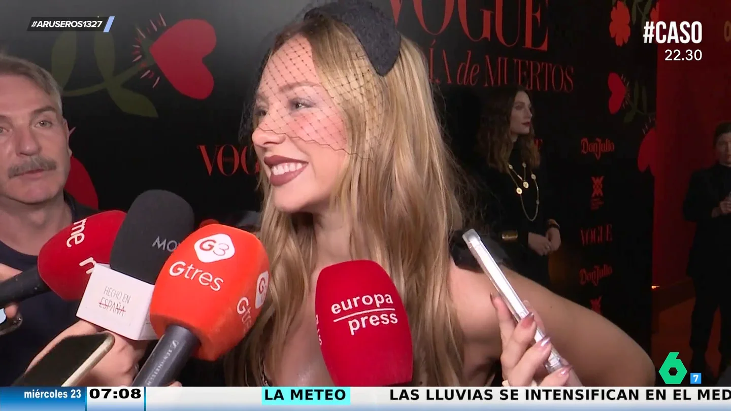 Ester Expósito aclara por qué su "corazón está contento": "No hace falta tener pareja para estar con el corazón contento" Ester Expósito aclara por qué su "corazón está contento": "No hace falta tener pareja para estar con el corazón contento"
