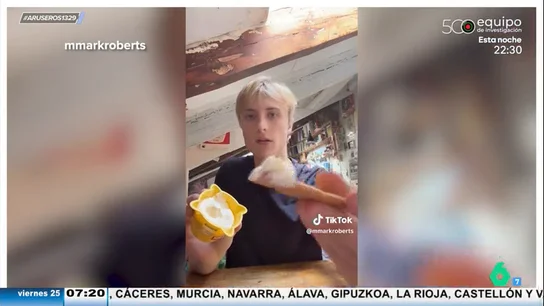 Un tiktoker americano prueba productos españoles y unta una galleta en el alioli pensando que era crema de limón Un tiktoker americano prueba productos españoles y unta una galleta en el alioli pensando que era crema de limón