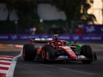 Carlos Sainz saca el martillo y logran una espectacular Pole en México