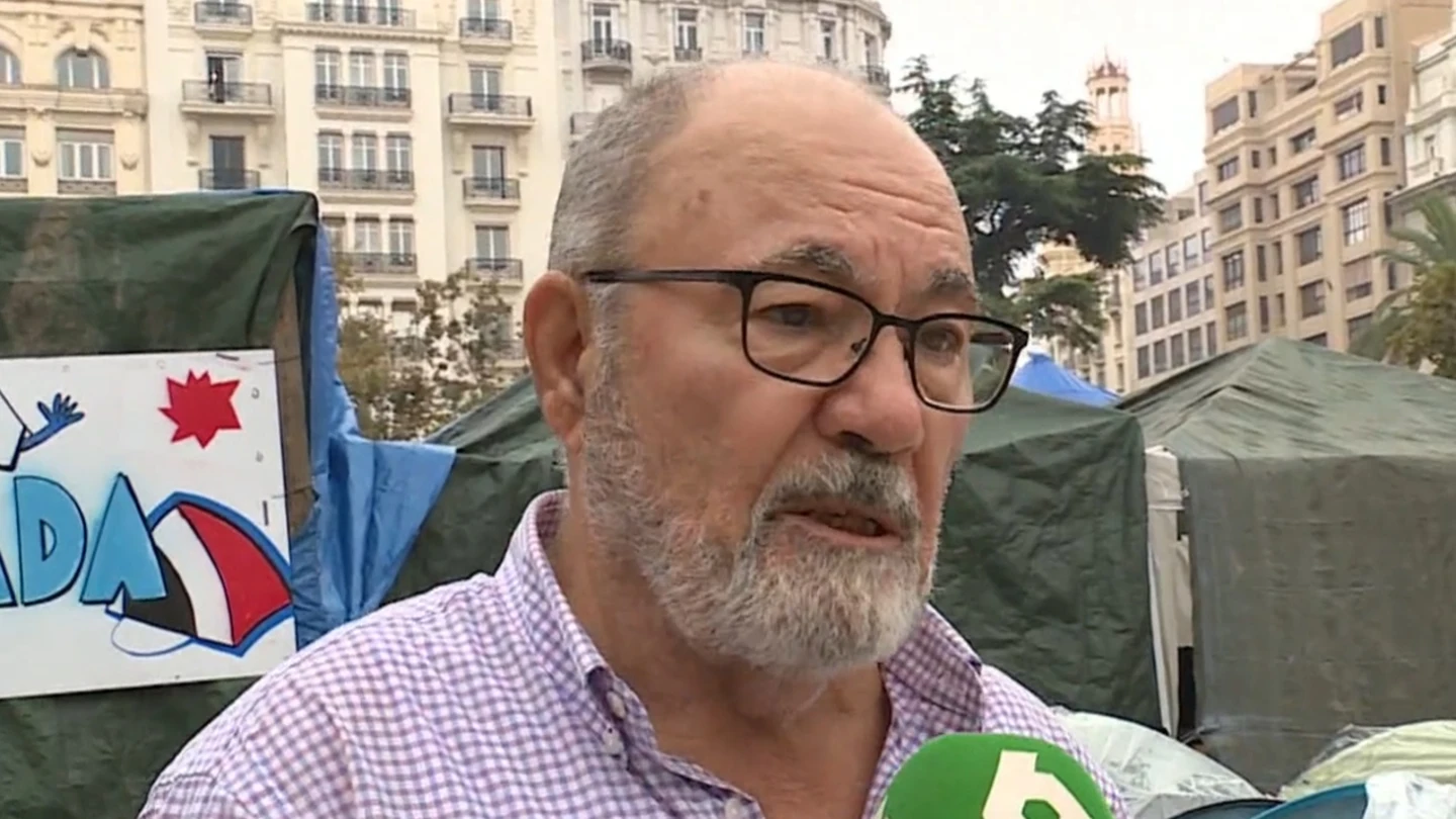 Antonio, pensionista de 76 años Antonio, pensionista de 76 años