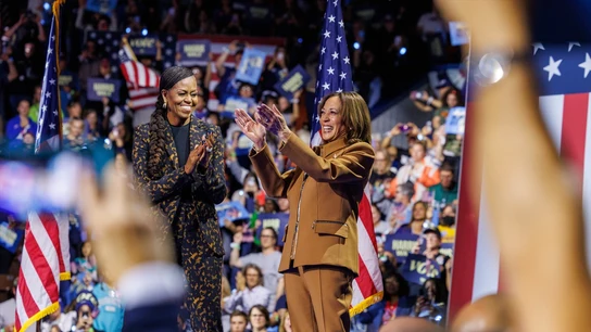 Kamala Harris y Michelle Obama Kamala Harris y Michelle Obama