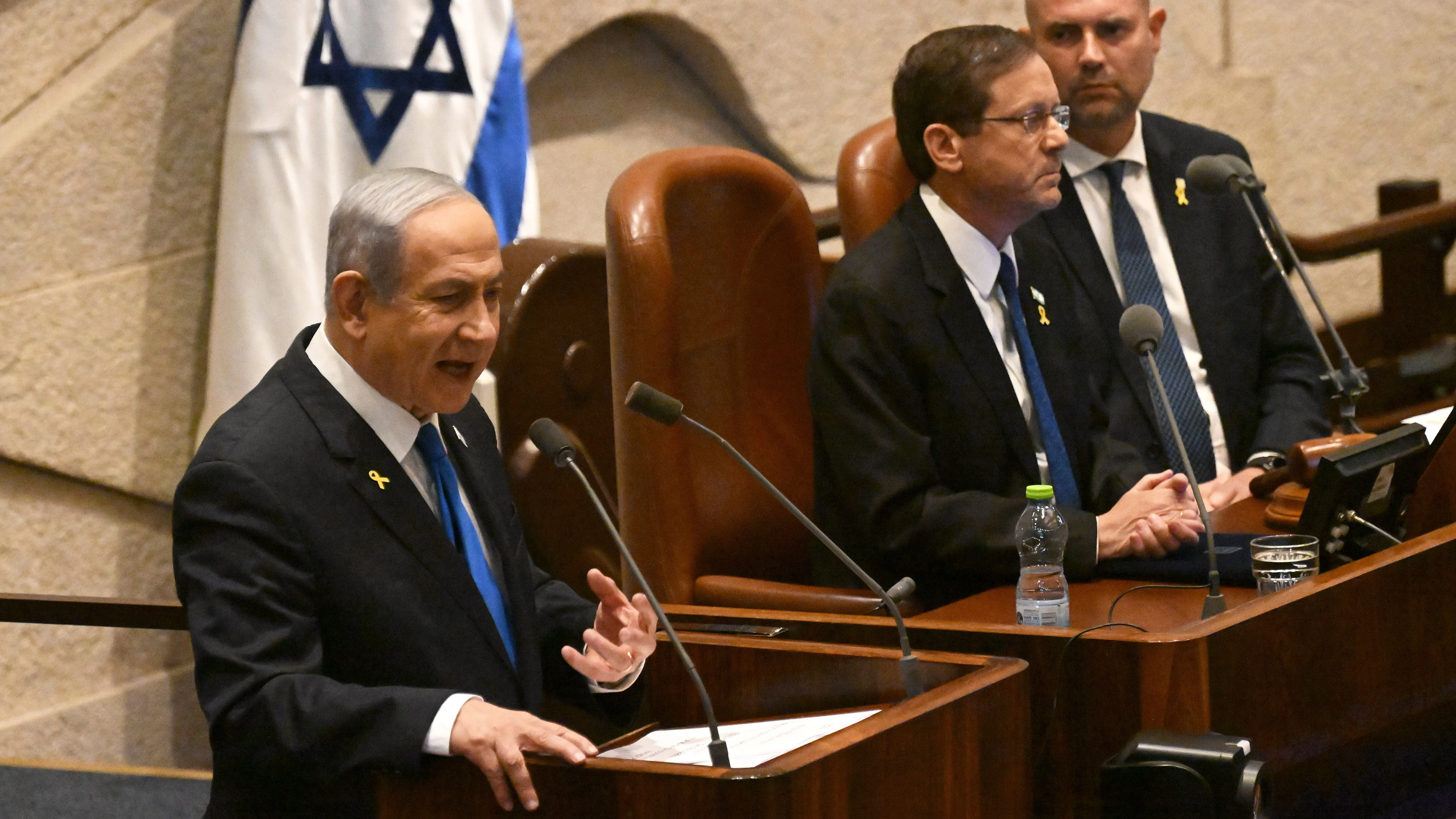 El primer ministro israelí, Benjamín Netanyahu, habla en la apertura de la 25ª sesión de la Knesset.