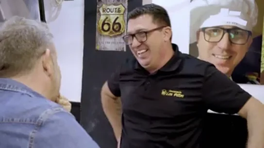 Marcelo, dueño de 'Los pitos', cuenta a Chicote que se ha presentado a presidente de España: "Tengo 47 votos" Marcelo, dueño de 'Los pitos', cuenta a Chicote que se ha presentado a presidente de España: "Tengo 47 votos"