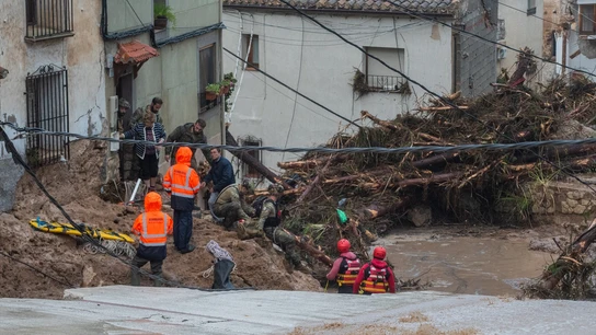 Varios servicios de emergencias ayudan en las labores de rescate, a 29 de octubre de 2024, en Letur, Albacete, Castilla-La Mancha (España). Varios servicios de emergencias ayudan en las labores de rescate, a 29 de octubre de 2024, en Letur, Albacete, Castilla-La Mancha (España).