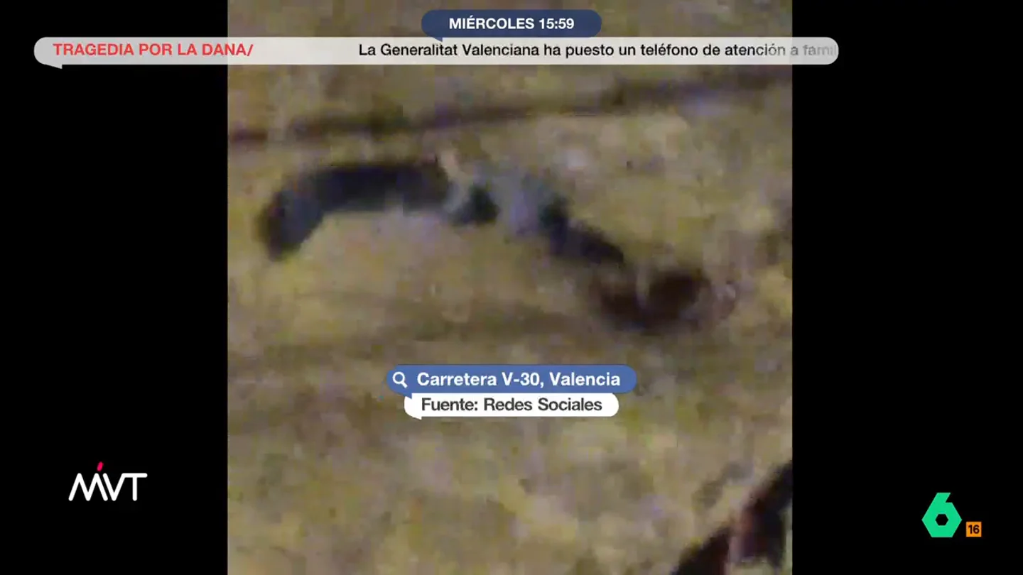 MVT Vídeo hombre agarrado a un coche MVT Vídeo hombre agarrado a un coche