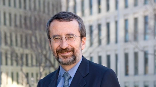El directivo histórico de CaixaBank Tomás Muniesa sustituirá a José Ignacio Goirigolzarri como presidente del banco. El directivo histórico de CaixaBank Tomás Muniesa sustituirá a José Ignacio Goirigolzarri como presidente del banco.