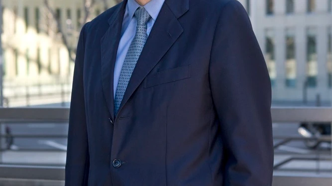 El directivo histórico de CaixaBank Tomás Muniesa sustituirá a José Ignacio Goirigolzarri como presidente del banco.