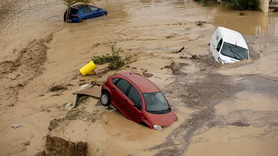 Estado en el que han quedado los coches tras el paso de la DANA. Estado en el que han quedado los coches tras el paso de la DANA.