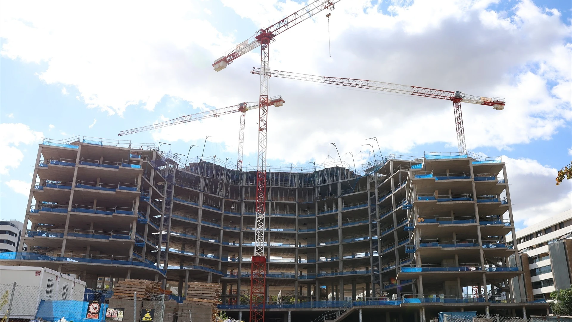 Edificios en el barrio de Valdebebas, a 10 de octubre de 2024, en Madrid (España). 