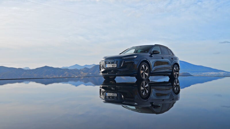 audi-tron_94.jpg?crop=1920,1080,x0,y0&wi