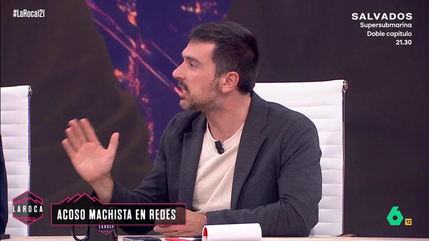 LA ROCA_ Ramón Espinar, sobre Elisa Mouliaá: "A esta mujer le han hecho pasar en redes sociales un calvario por haber denunciado una agresión sexual" LA ROCA_ Ramón Espinar, sobre Elisa Mouliaá: "A esta mujer le han hecho pasar en redes sociales un calvario por haber denunciado una agresión sexual"