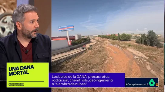 Carlos Bonastre: "El problema no son las presas, en este caso, el problema se llama barranco del Poyo" El periodista comparte los comentarios del catedrático Félix Francés que, en una entrevista, ha indicado que lo que ha ocurrido era algo que "estaba anunciado y se sabía que iba a pasar".