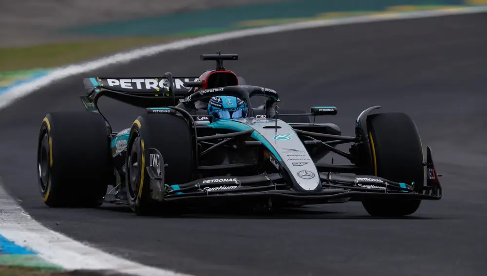 George Russell no pudo con Carlos Sainz George Russell no pudo con Carlos Sainz