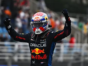 Max Verstappen da un golpe al Mundial tras una remontada para la historia Max Verstappen da un golpe al Mundial tras una remontada para la historia