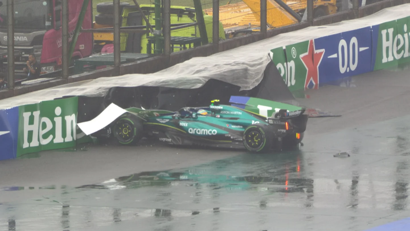 El accidente de Fernando Alonso en la Q3 del GP de Brasil El accidente de Fernando Alonso en la Q3 del GP de Brasil