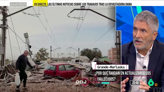 Marlaska responde a Ana Pastor: ¿Por qué es tan difícil tener una cifra concreta de desaparecidos? El ministro del Interior, Fernando Grande-Marlaska, explica en este vídeo los motivos por los que todavía no se han facilitado datos oficiales de desaparecidos tras la devastadora DANA y adelanta que podrían darse cifras "en los próximos días".